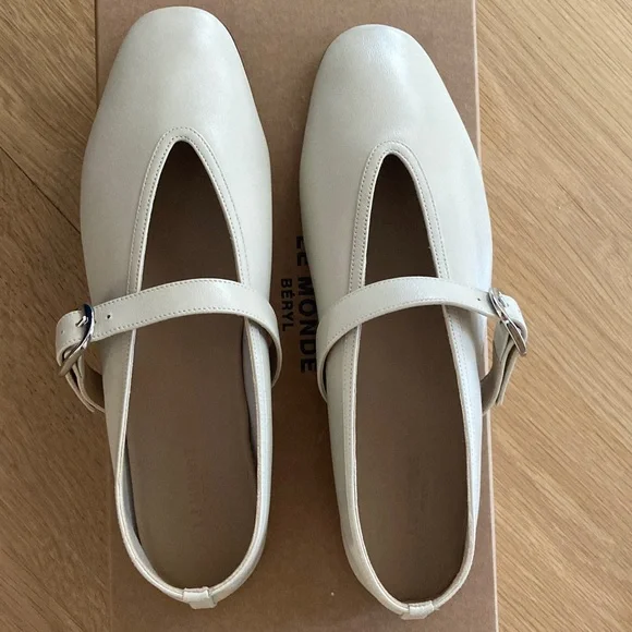 Le Monde Beryl Stella Ecru size 39.5. Brand New! - Picture 3 of 5